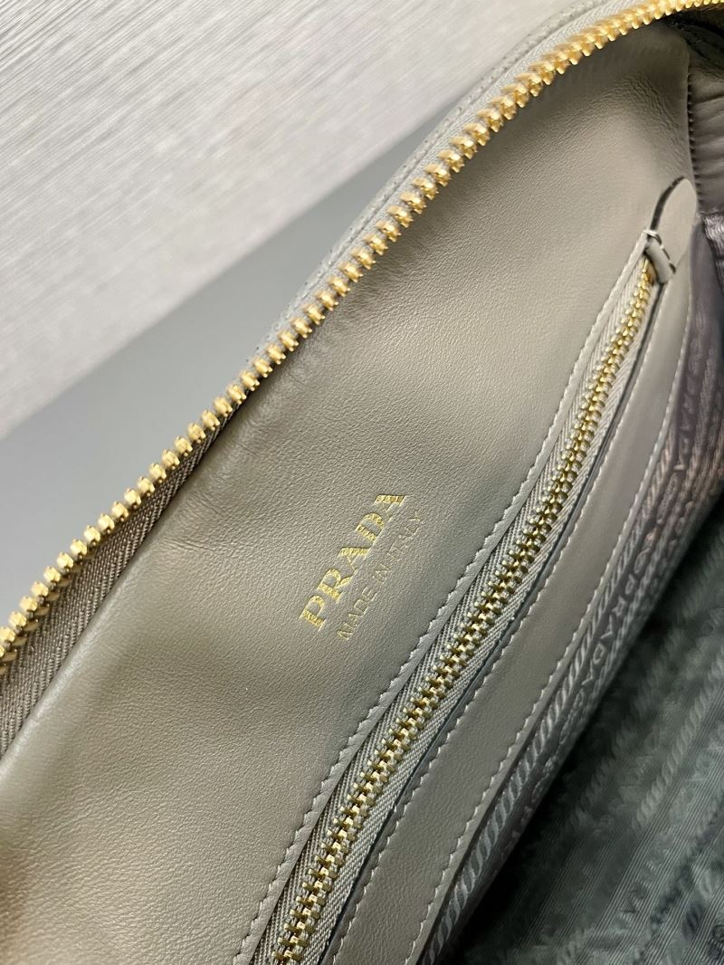 Pra*a top handle bags